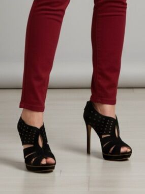 Chic Black Cutout High Heel Pumps